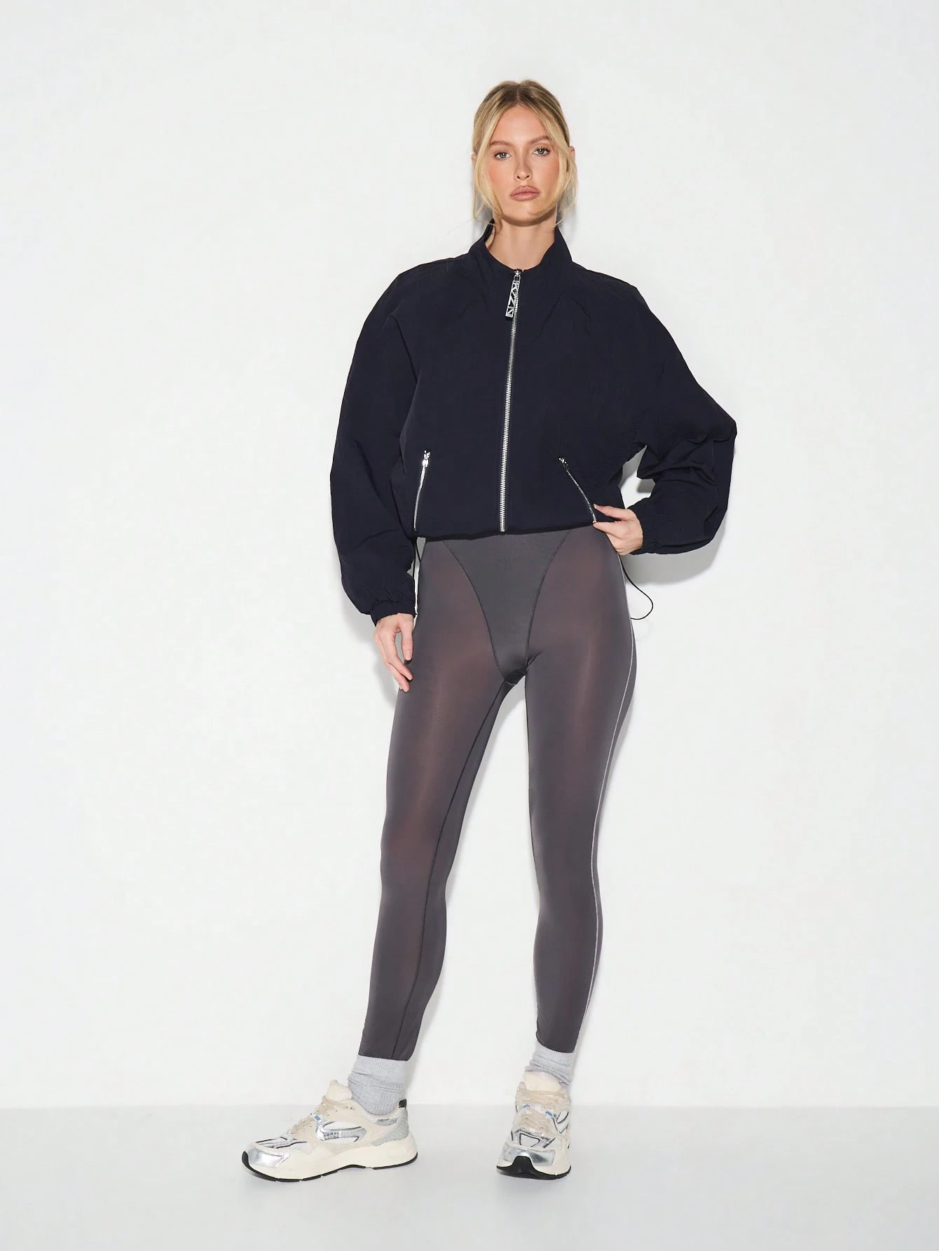 KIZN ドローストリング付きネイビージップアップスポーツジャケット