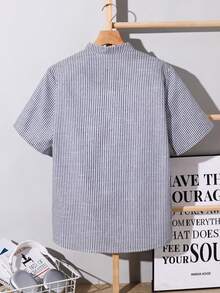 青少年男童休闲条纹领衬衫，用途广泛，适合上学、通勤、日常穿着、运动，春夏皆宜。 - 彩色 - 查看 4