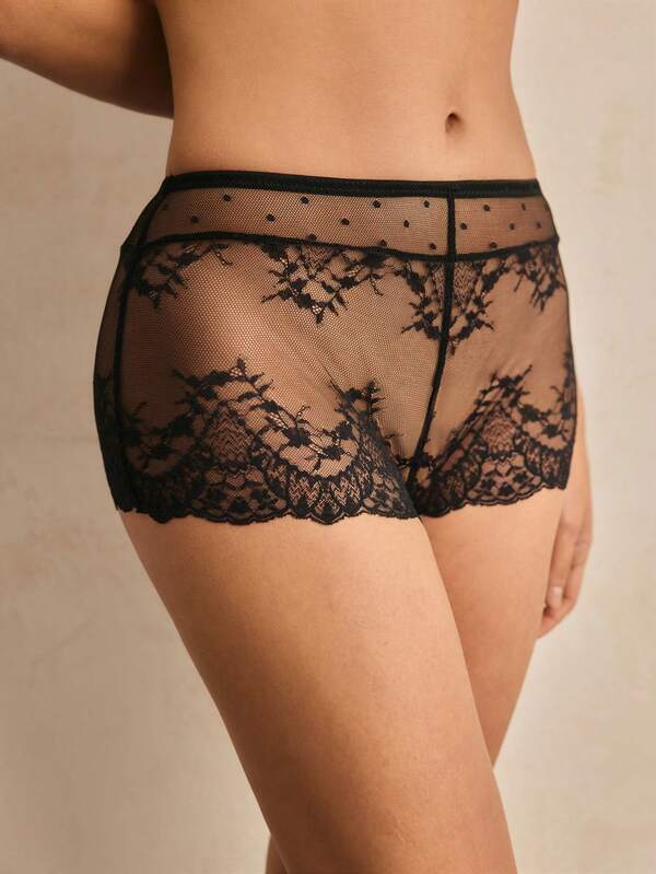 Charlaine Black Floral Lace Eyelash Lace Patchwork Sexy Sheer Hazy Comfortable Office Daily Romantic Women Safety Shorts