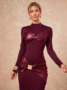 Lumalex Đầm ôm sát người cổ đứng bằng da giả, phối họa tiết xoắn và trang trí kim loại dành cho nữ. - Màu Đỏ Sâu - Xem 1