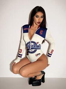 SHEIN ICON 休闲复古赛车风红黑撞色印花连体衣，适合秋冬季节穿着，风格涵盖复古、学院风、百搭、性感、可爱、Y2K、椰子女孩、波西米亚、嬉皮和音乐节等多种风格。 - 彩色 - 查看 6