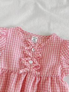Vintaside Kids Bộ 2 áo sơ mi kẻ caro màu hồng cổ tròn tay bồng trang trí nơ và quần short kẻ caro viền bèo nhún cho bé gái, thích hợp mặc hàng ngày, đi chơi và chụp ảnh, mùa xuân/hè - Hồng - Xem 6