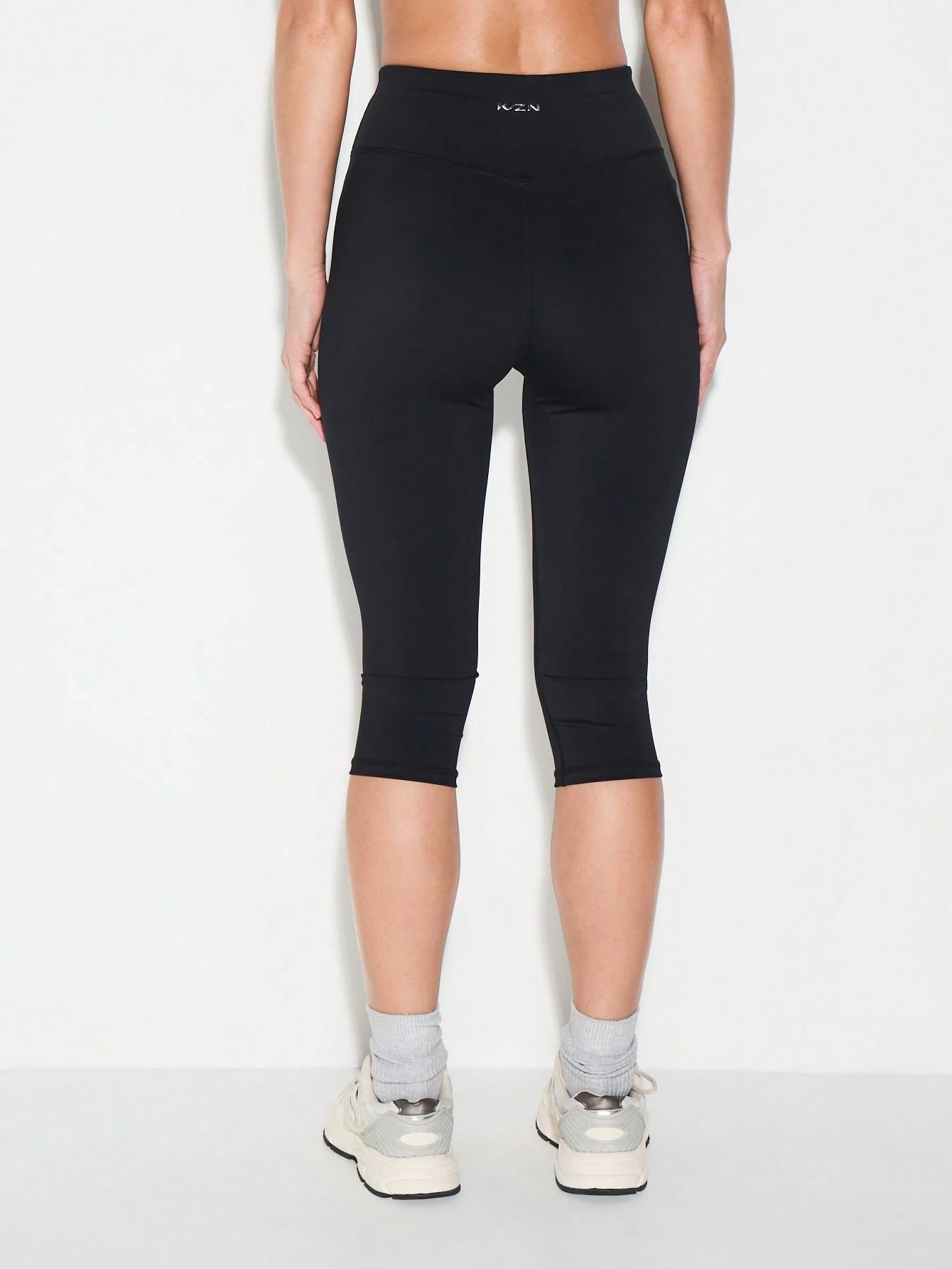 KIZN High Waisted Capri Leggings With Mesh Panel
