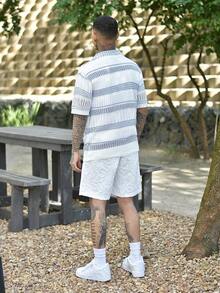 Devon Thys Camisa polo de manga corta tejida con rayas huecas para hombre - Azul y blanco - Ver 4