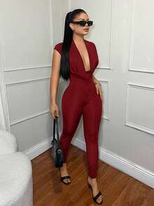 SHEIN SXY 性感纯色无袖深V露背连体裤 - 酒紅色 - 查看 4