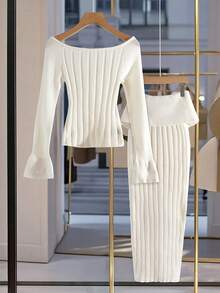 Modelyn 女士优雅船领修身毛衣和交叉腰带裙两件套，秋冬 - 杏色 - 查看 2