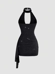 Sweetra Váy ngắn vải bóng đen thanh lịch mới, cổ chữ V, ôm sát, thiết kế eo thắt, thích hợp cho tiệc năm mới, đi làm, mặc hàng ngày - màu đen - Xem 2