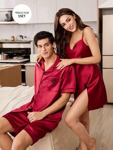 CoupledUp 1 Set Piyama Pria Lengan Pendek Kerah Warna Polos dengan Saku dan Dasi Kupu-kupu Imitasi dari Sutra - Burgundy - View 1