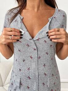 SHEIN Maternity Dress With Butterfly Print, Flap Pocket, Cap Sleeve, For Pregnancy & Postpartum Maternity Dress Summer Nursing Dresses For Women Breastfeeding Dress Maternity Clothes - Burgundy - View 9