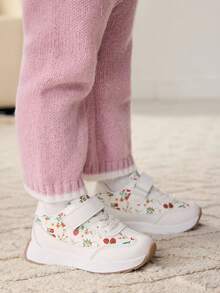 Cozy Pixies 1 Đôi giày bệt đế mềm chống trượt họa tiết hoa văn chắp vá phong cách đồng quê cho bé gái, mọi mùa - trắng - Xem 2