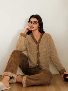 SHEIN Doze Lane 女士毛绒提花撞色开襟长袖上衣和裤子睡衣套装，家居服套装，舒适秋季睡衣套装，冬季服装，蓬松柔软 - 彩色 - 查看 6