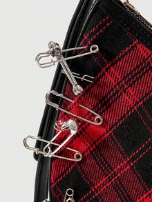 ROMWE Grunge Punk Bolsa de Ombro de Moda com Design de Broche Xadrez em Estilo Punk Feminino - Preto - Visão 3