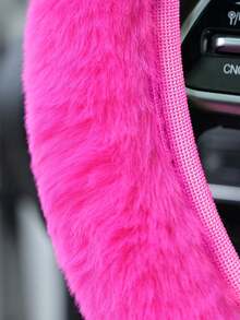 一套汽车方向盘套、换挡杆套和手刹套，冬季保暖绒面材质，弹性贴合，通用型汽车内饰配件