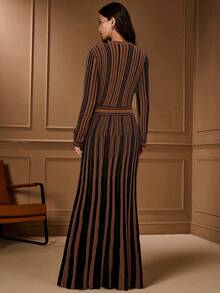 Lilora 优雅撞色圆领长袖长款毛衣连衣裙，秋冬款 - 彩色 - 查看 2