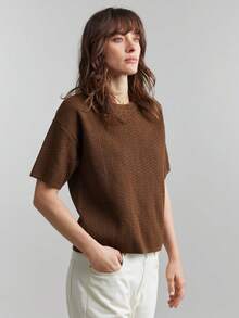 Ontre 2026春夏新款都市时尚风，简约舒适，咖啡色，镂空设计，宽松版型，女士针织上衣，四季皆宜，适合返校季、商务休闲、通勤等场合，也可作为女士婚礼宾客图案T恤 - 咖啡棕 - 查看 6