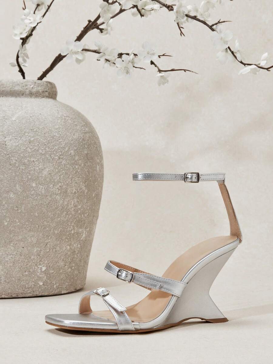 SHUZIA 女士优雅舒适金属PU踝带坡跟凉鞋 - 銀色 - 查看 1