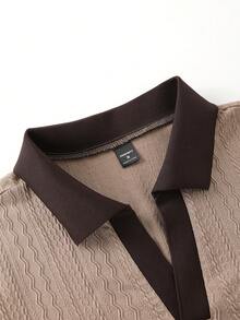 Manfinity Homme 男士撞色V领短袖T恤套装（2件装）搭配抽绳松紧腰短裤，休闲百搭，适合度假、日常办公、约会、聚会等场合，简约风格，经典山本耀司设计，自用或送礼皆宜。 - 彩色 - 查看 4