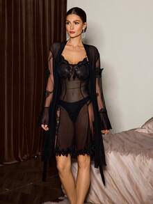 Slumberist 女士睡衣套装，含刺绣花卉网眼吊带裙和睡袍 - 黑色 - 查看 5