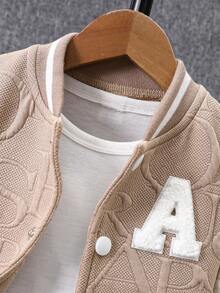 SHEIN Bộ trang phục thường ngày cho bé trai 2 món, bao gồm áo khoác bóng chày tay dài có vải jacquard thêu chữ và quần màu trơn, phù hợp cho bé từ 0-3 tuổi và mặc ngoài trời, mùa thu/đông - Màu Khaki - Xem 4