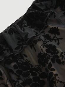 SHEIN MOD Váy ren viền bèo họa tiết hoa dành cho nữ, Váy trang trọng, Váy dạ hội, Trang phục du ngoạn cho nữ, Váy Halloween, Trang phục thập niên 90, Váy dạ hội, Váy phù dâu, Trang phục đi biển cho nữ, Váy phù thủy, Váy bèo, Váy ren đen, Váy thời Phục Hưng - màu đen - Xem 4