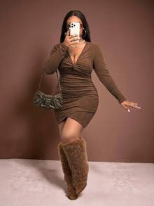 Veslaya Hàng mới về Thu/Đông, thanh lịch, phù hợp mặc hàng ngày, đi chơi, hẹn hò và ở nhà, đầm ngắn màu nâu trơn ôm sát, cổ chữ V, tay dài, xoắn phía trước, vạt xếp ly bất đối xứng, chất vải mềm mại, thích hợp cho dịp Lễ Tạ ơn. - màu nâu - Xem 1