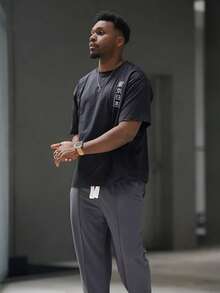 Heavens Edit 男士时尚印花宽松短袖T恤 | 精致设计 | 夏季必备 | 轻松搭配，展现你的风格 - 黑色 - 查看 5