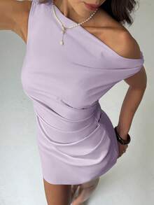 Aloruh 新款不对称肩部褶皱腰身修身杏色迷你连衣裙 - 淡紫色 - 查看 5