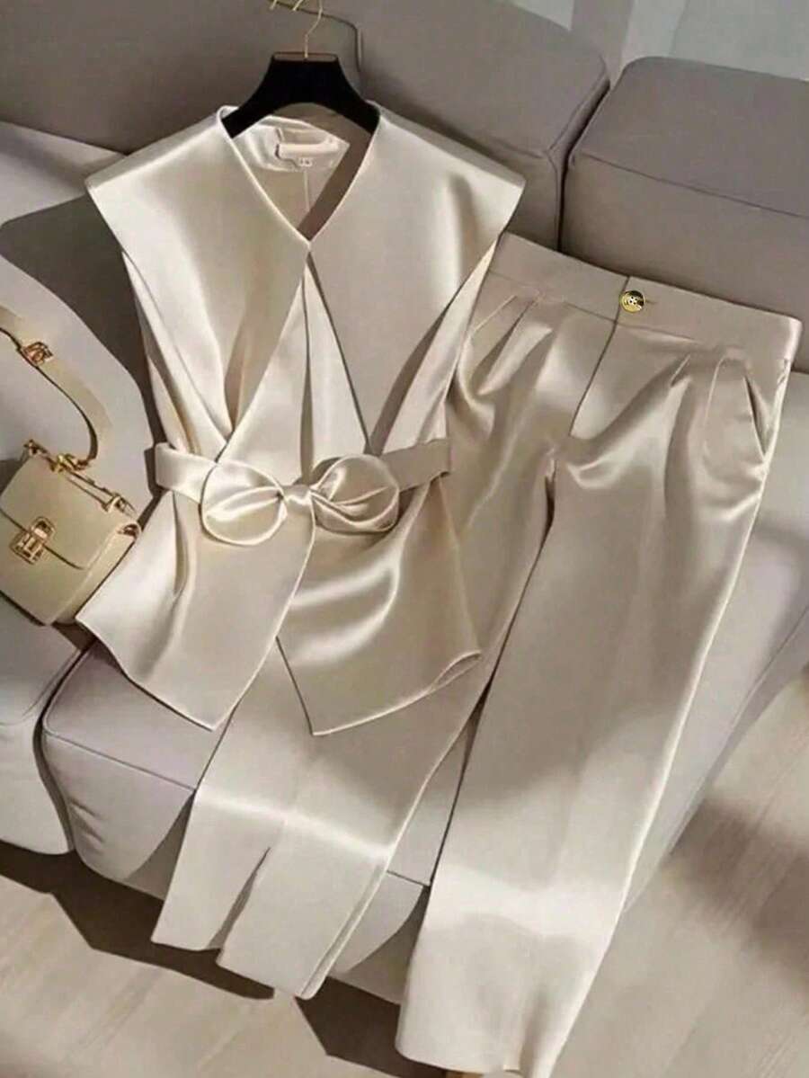 Franclia 女士优雅翻领上衣和裤子套装 - 杏色 - 查看 1