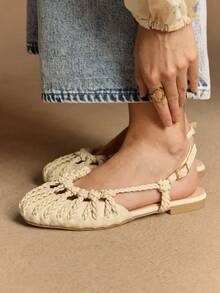 Rosivie 女士手工编织罗马平底凉鞋，闭趾踝带搭扣，适合派对、活动、度假，性感沙滩平底鞋 - 米色 - 查看 4