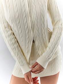 Glamine Conjunto de 2 piezas de top de manga larga con cremallera y cable retorcido, y minifalda de punto para mujer. Ropa neutral de otoño, vestidos de suéter, conjuntos neutrales, outfit con botas - Blanco - Ver 7