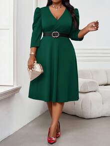 SHEIN Lady CURVE Elegant Party Commuting Wedding Christmas Cocktail Party Valentine's Day Concert/Music Festival Green Knitted Overlap Collar Flared Leg-Of-Mutton Sleeve Midi Three Quarter Length Sleeve Plus Size Green Dresses Spring Outfit Women Casual Dresses For Women - Dark Green - View 3