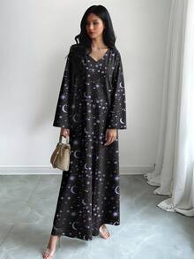 Al Najma 女士星月图案数码印花V领长袖优雅阿拉伯风格连衣裙，春秋季 - 彩色 - 查看 3