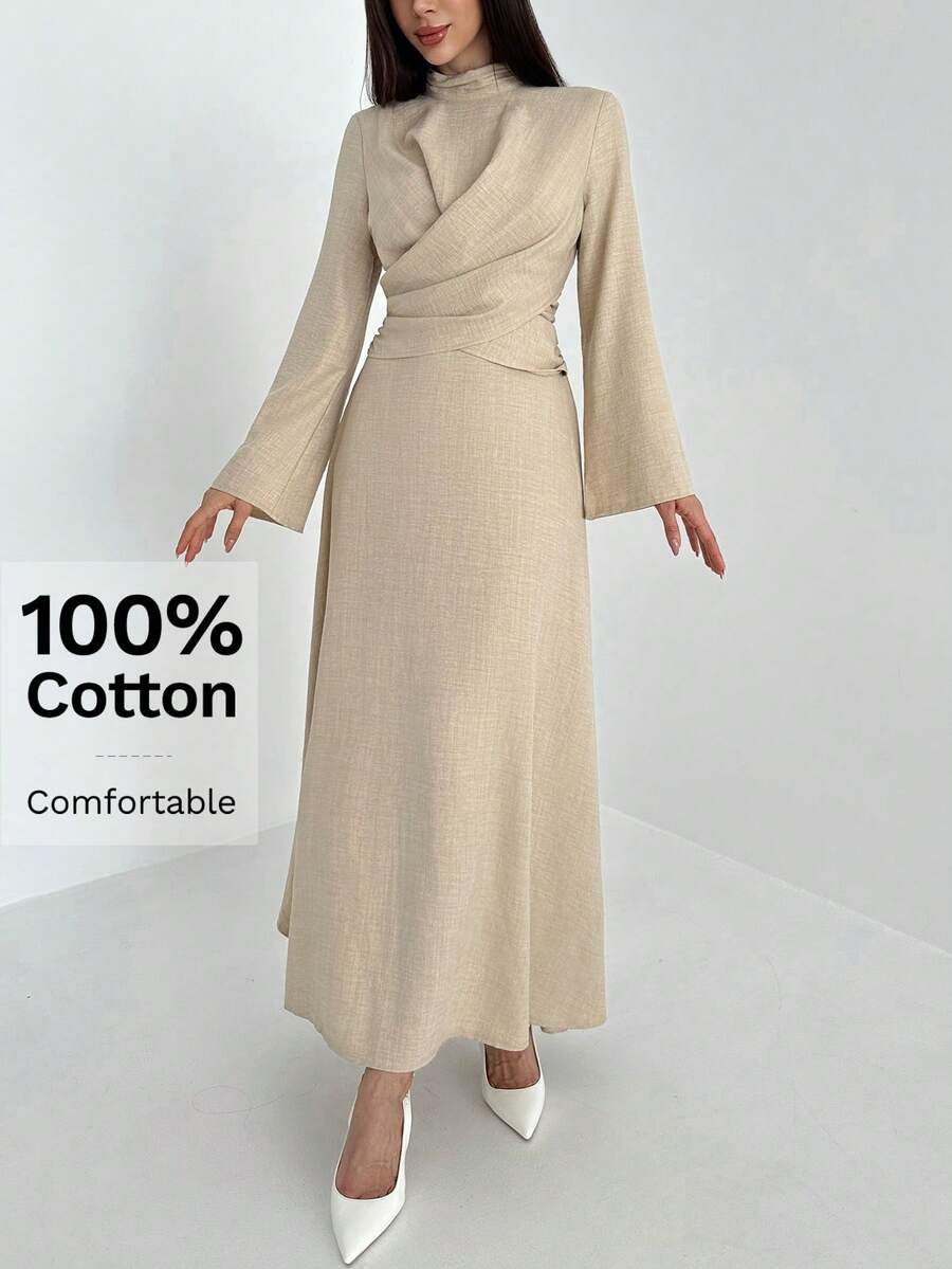 Aloruh Khaki minimalistischer Büro-Pendler-Outfit, strukturierter Stoff, neue Herbst/Winter Version, lange Glockenärmel, Stehkragen, geraffete Taille A-Linie langes Kleid für Frauen