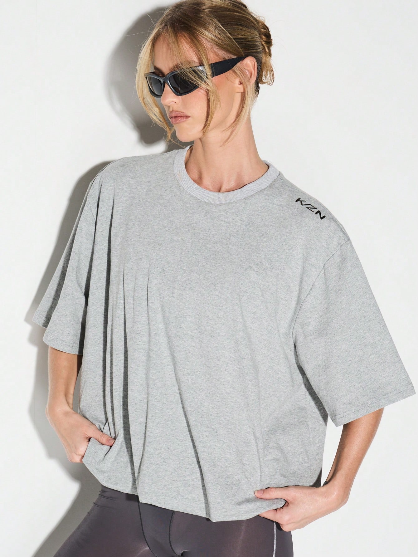 KIZN Bubble Hem Crew Neck Tee