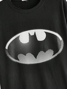 BATMAN X SHEIN 男女款休闲宽松蝙蝠徽标落肩 T 恤夏季 - 黑色 - 查看 3