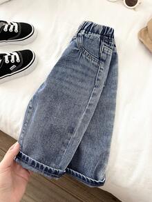 SHEIN Baby/Toddler Boys' Casual Soft Cute Blue Denim Cat Whiskers Loose Fit Baggy Jeans Fall Winter,Baby Basic Style Denim Pants,For Baby Dailywear Fall/Winter Clothes Outfits And Back To School Clothes,Boys Streetwear Outfits,Boy Christmas Outfits,Boys New Year Outfit,Stylish Clothing Collection,Winter Jeans,Toddler Jeans,Warm Jeans,2-Year-Old Boys Denim Jeans,Boys Casual Outfits,Graphic Jeans Boys,2000s Graphic Jeans - Medium Wash - View 4