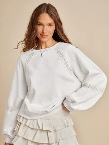 WESTFADE Moletom de gola redonda, mangas raglan e modelagem ampla em fleece e renda de crochê - Ideal para a volta às aulas no outono. - Branco - Ver 4