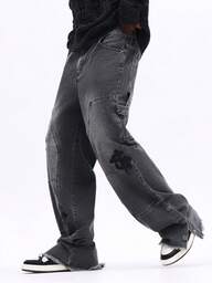 SUMWON Pantalones vaqueros de carpintero con corte holgado y acampanado, con detalles de aplicaciones y bajo deshilachado para un estilo relajado de calle