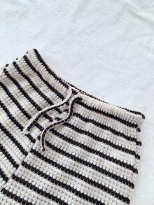 少女休闲蕾丝边吊带背心和阔腿条纹针织裤套装，适合日常穿着 - 黑與白 - 查看 4