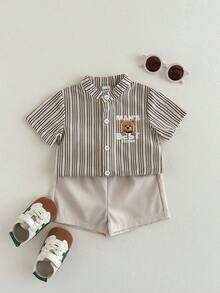 SHEIN Playful Pals 两件套婴儿套装，适合6个月至3岁宝宝，男女宝宝通用，卡其色条纹小熊印花短袖衬衫+纯色弹力腰短裤，春夏休闲日常度假复古小熊图案男宝宝服装，男宝宝亚麻套装，夏季两件套，适合1岁男宝宝，男宝宝休闲套装，男宝宝套装 - 彩色 - 查看 5