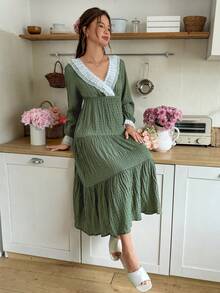 Snug Reverie Đầm ngủ dài tay hai lớp xếp ly họa tiết hoa, cổ chữ V, eo chun, viền bèo nhún, chất liệu jacquard, cổ bèo nhún, đầm mặc nhà cho nữ, đầm màu xanh lá cây. - màu xanh lá - Xem 3