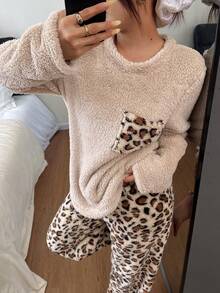 SHEIN 女士休闲珊瑚绒蓬松睡衣套装，豹纹印花，长袖上衣和长裤，适合秋冬季节穿着，可爱家居服套装，豹纹睡衣套装，女士舒适睡衣套装，女士配套家居服套装 - 彩色 - 查看 6