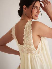 Freevana Áo tank top nữ cỡ lớn, lãng mạn và thanh lịch, phối ren, kiểu dáng mới cho mùa xuân sớm, thích hợp cho Ngày Valentine. - Màu vàng ngỗng - Xem 5