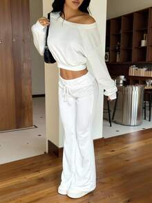 Muchica 2pcs/Set Women White Asymmetric Neck Sweatshirt And Flare Sweatpants Set