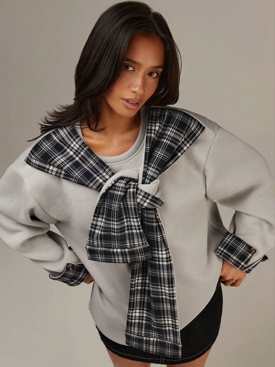 Athîral Sweatshirt Wanita Kasual Model Bahu Jatuh Ukuran Besar Warna Abu-abu dengan Desain Syal Kotak-kotak, Atasan Abu-abu, Musim Dingin, Nyaman dan Lembut - MultiWarna - View 1