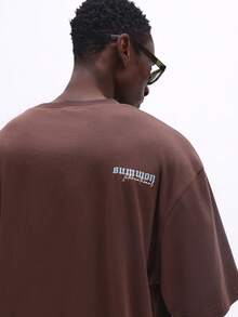 SUMWON Casual Boxy Fit Printed T-Shirt With Circular Logo Print Front And Back Graphics Vintage Inspired Tee - Black - View 5