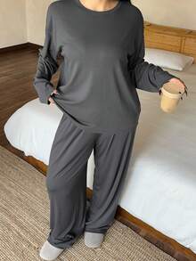 Dazy Plus 两件套加大码女士休闲睡衣套装，宽松圆领上衣和裤子，舒适睡衣
