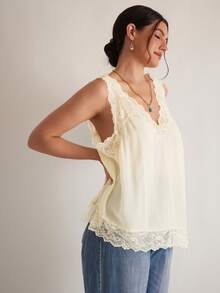Freevana Áo tank top nữ cỡ lớn, lãng mạn và thanh lịch, phối ren, kiểu dáng mới cho mùa xuân sớm, thích hợp cho Ngày Valentine. - Màu vàng ngỗng - Xem 3