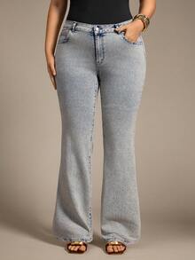 Auralis Jeans ajustados y acampanados de cintura baja y talla grande, color azul - Azul lavado medio - Ver 3