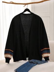 SHEIN CURVE+ Cárdigan informal de talla grande con bloques de color y rayas, otoño/invierno - Negro - Ver 4